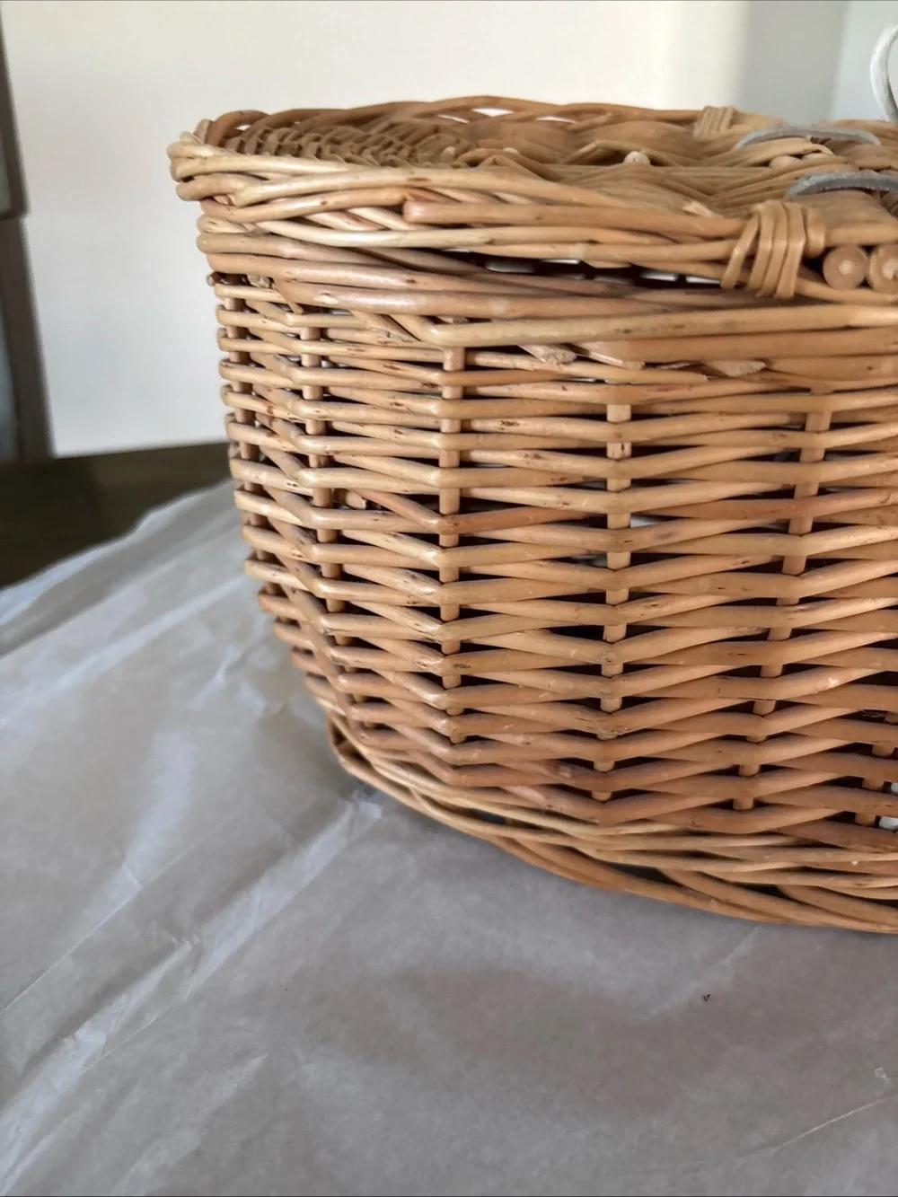 Gorgeous Vintage Oblong 15” Long WICKER Double Lidded Picnic Basket Awesome